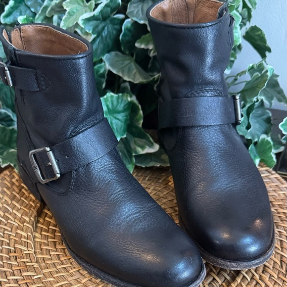 Frye Black Leather Ankle Boots - Picture 2 of 4